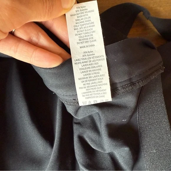 ZYIA Active Black front Zip Access Sports Bra - Picture 6 of 6